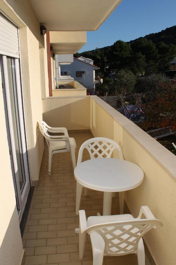 Apartments By The Sea Slatine, Ciovo - 1139 Exterior foto